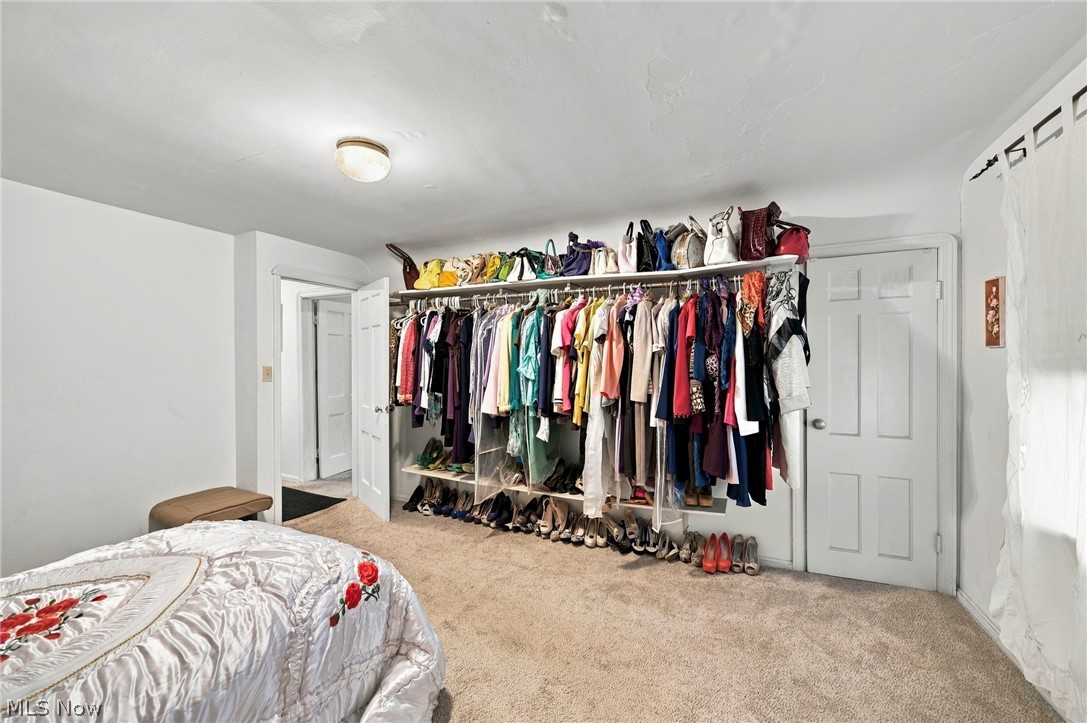 17816 Woodbury Avenue Cleveland OH 44135