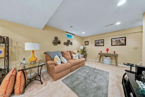 1845 Hobbits Way Brunswick OH 44212