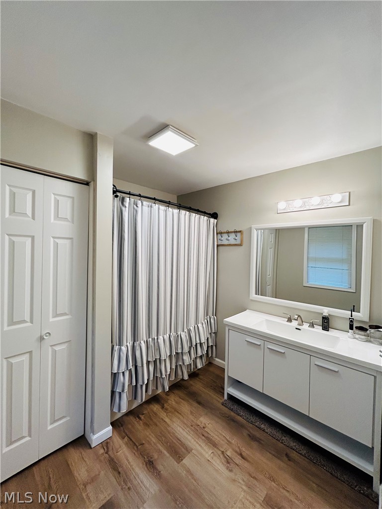 4300 Falls Road SW Sherrodsville OH 44675