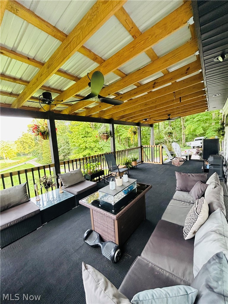4300 Falls Road SW Sherrodsville OH 44675