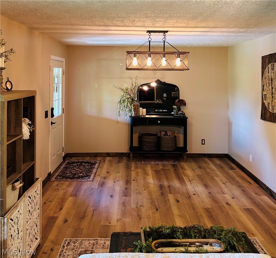 4300 Falls Road SW Sherrodsville OH 44675