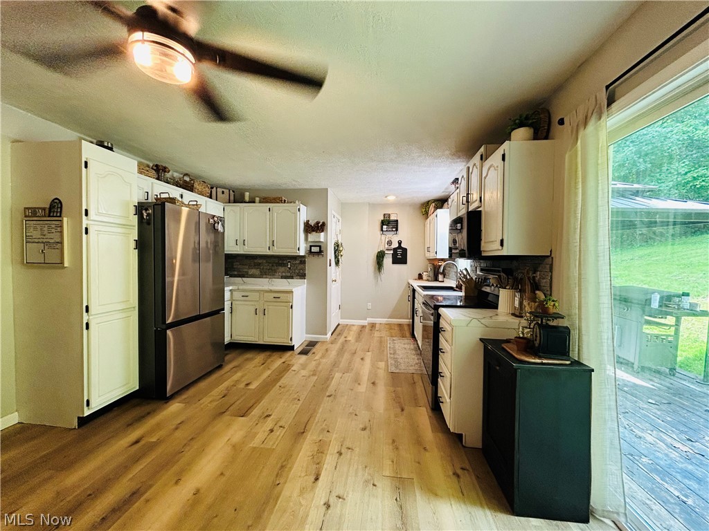 4300 Falls Road SW Sherrodsville OH 44675