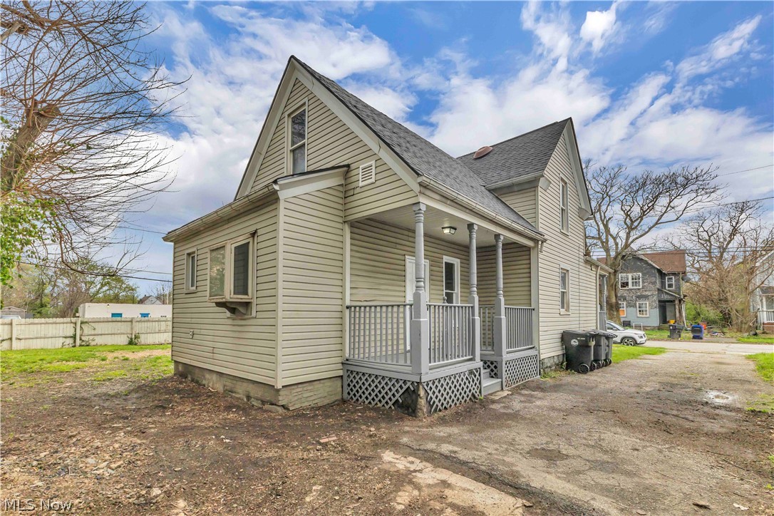 8113 Platt Avenue Cleveland OH 44104
