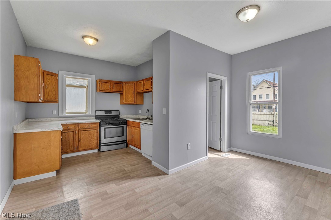 8113 Platt Avenue Cleveland OH 44104