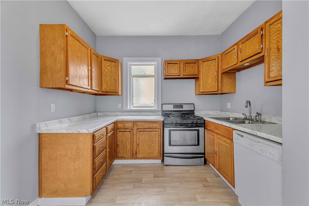 8113 Platt Avenue Cleveland OH 44104