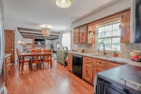 280 Kennedy Street Louisville OH 44641