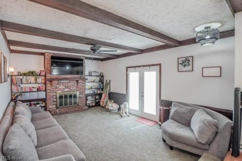 280 Kennedy Street Louisville OH 44641
