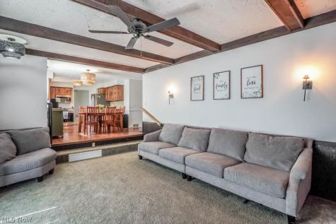280 Kennedy Street Louisville OH 44641