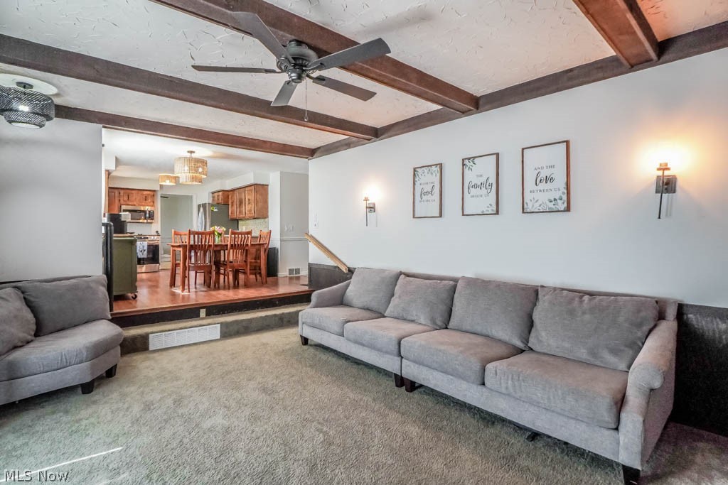 280 Kennedy Street Louisville OH 44641
