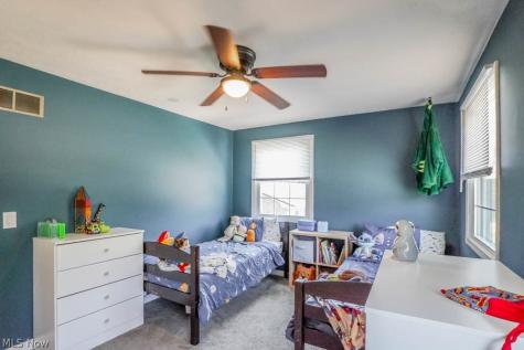 280 Kennedy Street Louisville OH 44641