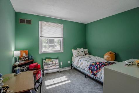 280 Kennedy Street Louisville OH 44641