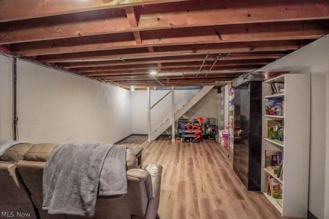 280 Kennedy Street Louisville OH 44641