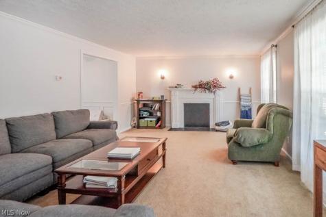 280 Kennedy Street Louisville OH 44641