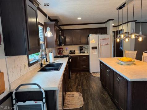 8879 Falcon Drive Streetsboro OH 44241