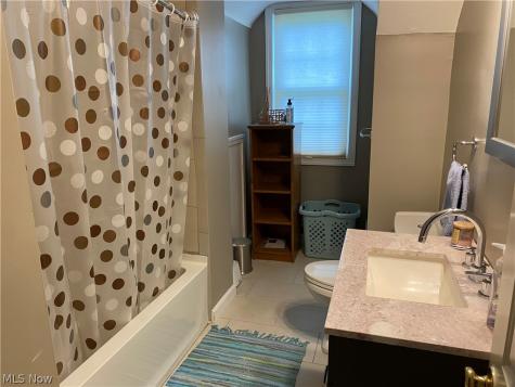 123 Alburn Drive Youngstown OH 44512