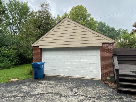 123 Alburn Drive Youngstown OH 44512
