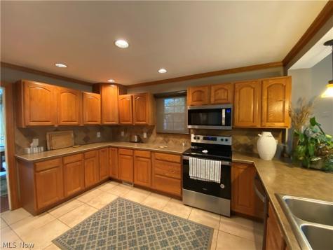 123 Alburn Drive Youngstown OH 44512