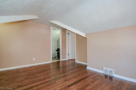 26200 Parklane Drive Euclid OH 44132