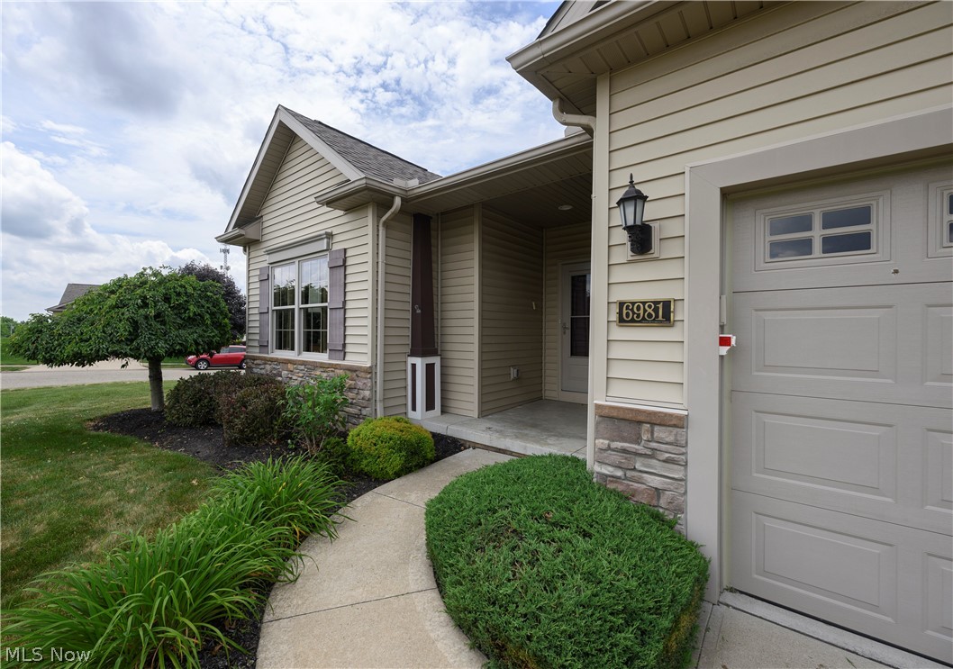 6981 Emerald Cove Avenue NW Canal Fulton OH 44614
