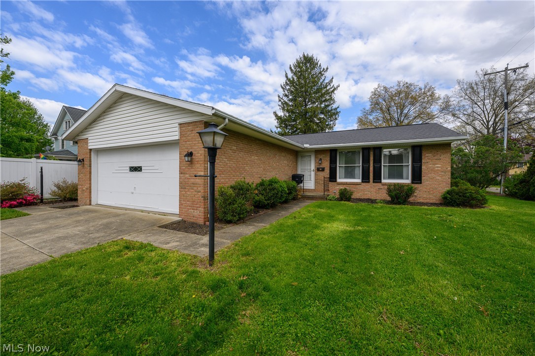 115 E 15th Street Dover OH 44622