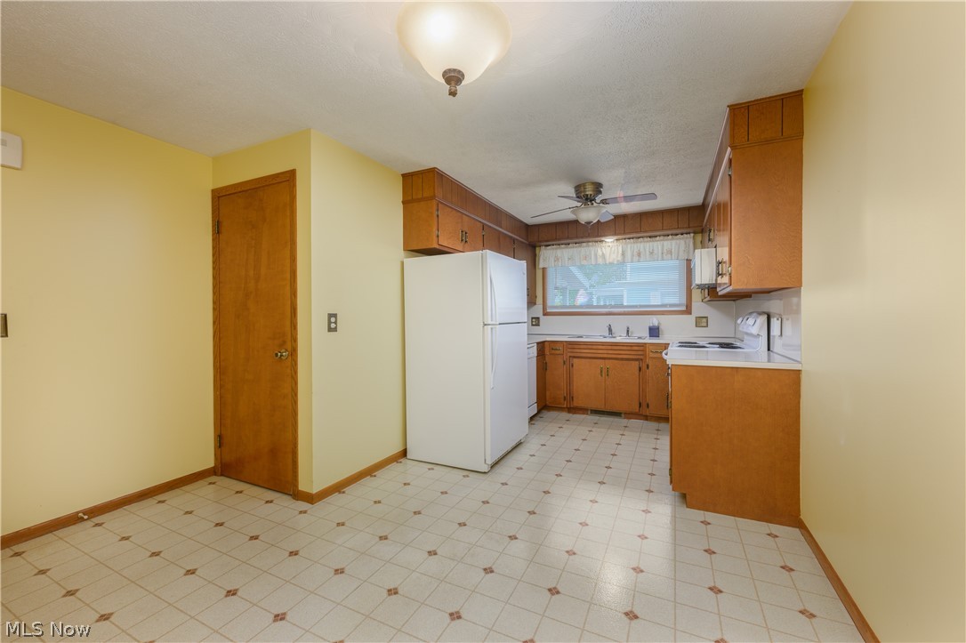 115 E 15th Street Dover OH 44622