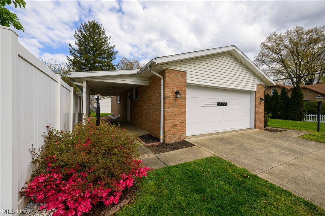 115 E 15th Street Dover OH 44622