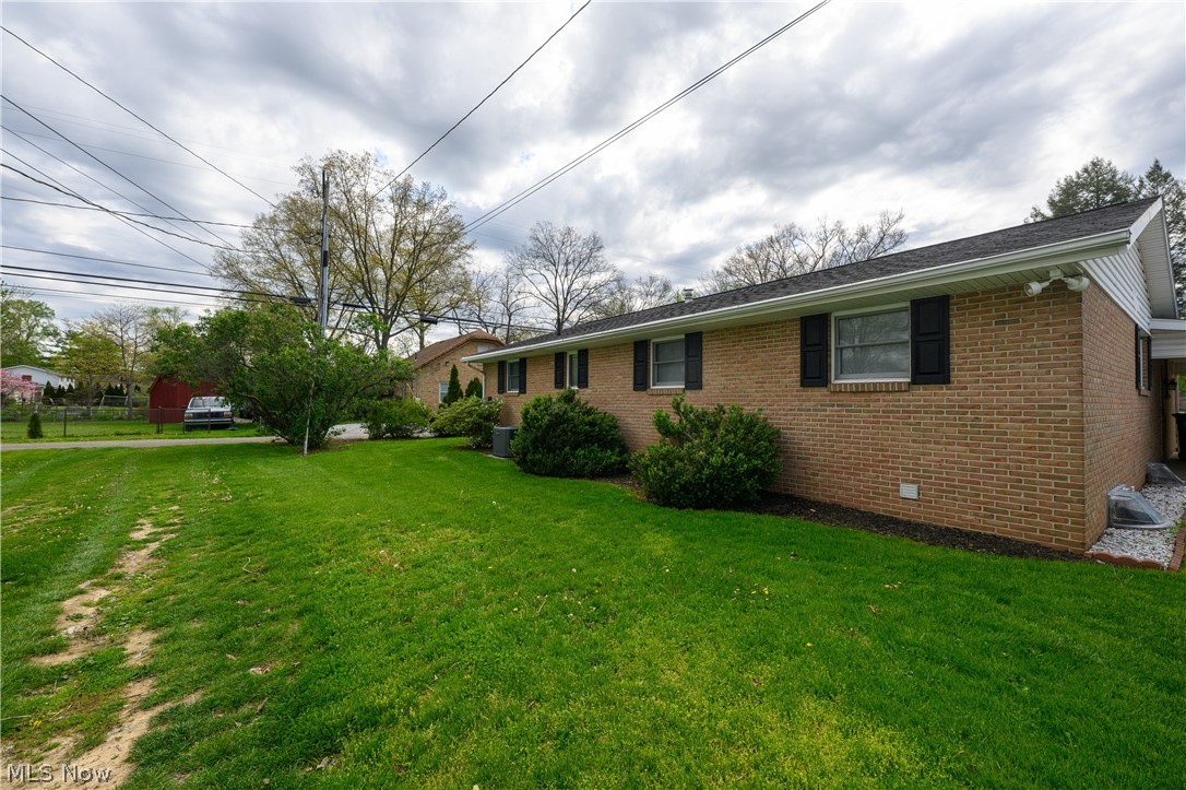 115 E 15th Street Dover OH 44622