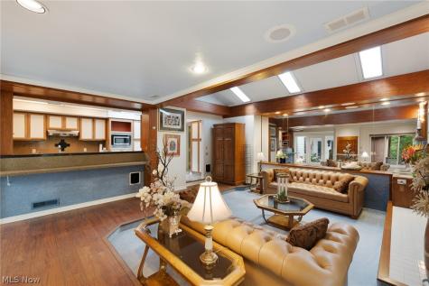 662 Barrett Road Berea OH 44017