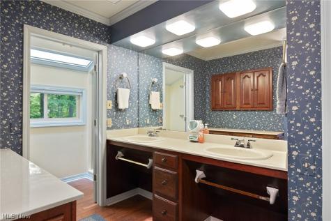 662 Barrett Road Berea OH 44017