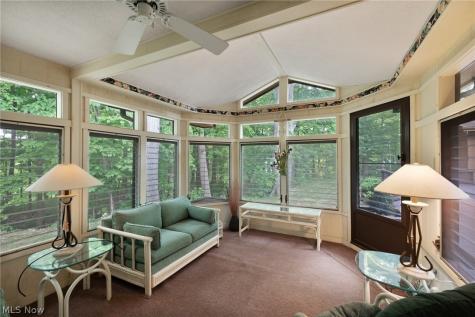 662 Barrett Road Berea OH 44017