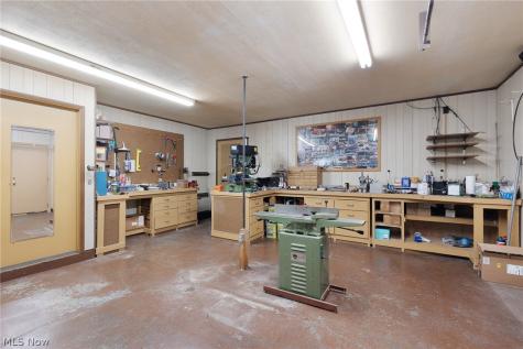662 Barrett Road Berea OH 44017