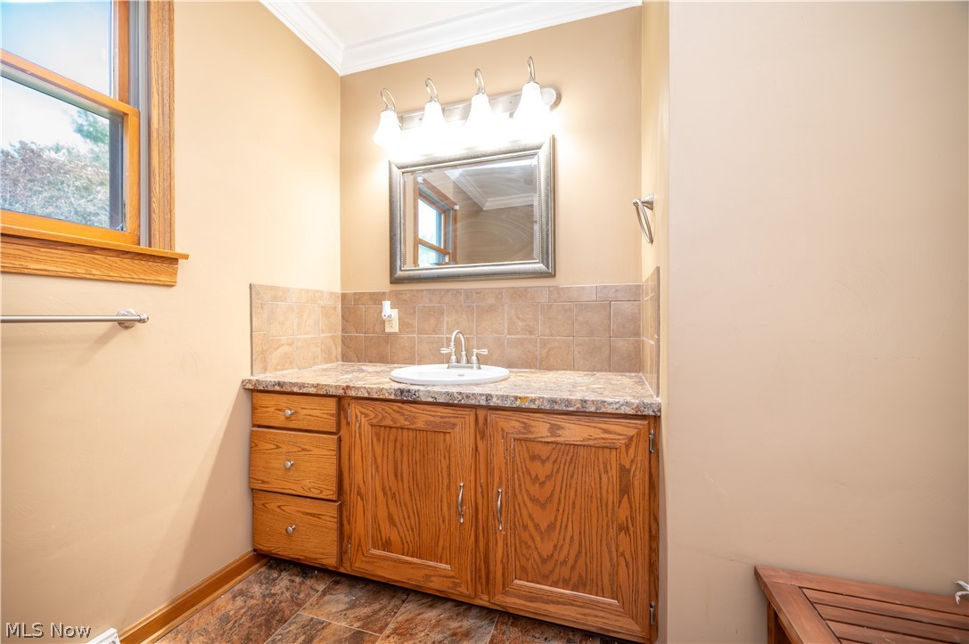 6670 James Street Poland OH 44514