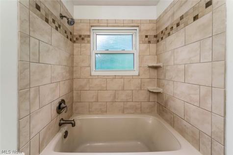 9917 Vienna Drive Parma OH 44130