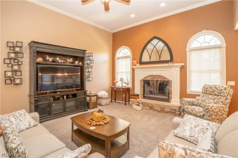 3304 Millwood Lane Uniontown OH 44685