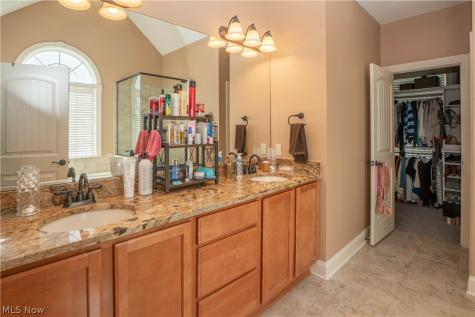 3304 Millwood Lane Uniontown OH 44685