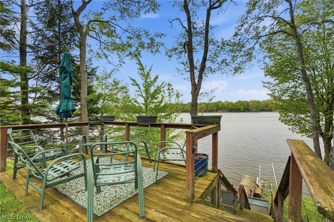 1537 Lake Crest Drive Roaming Shores OH 44084