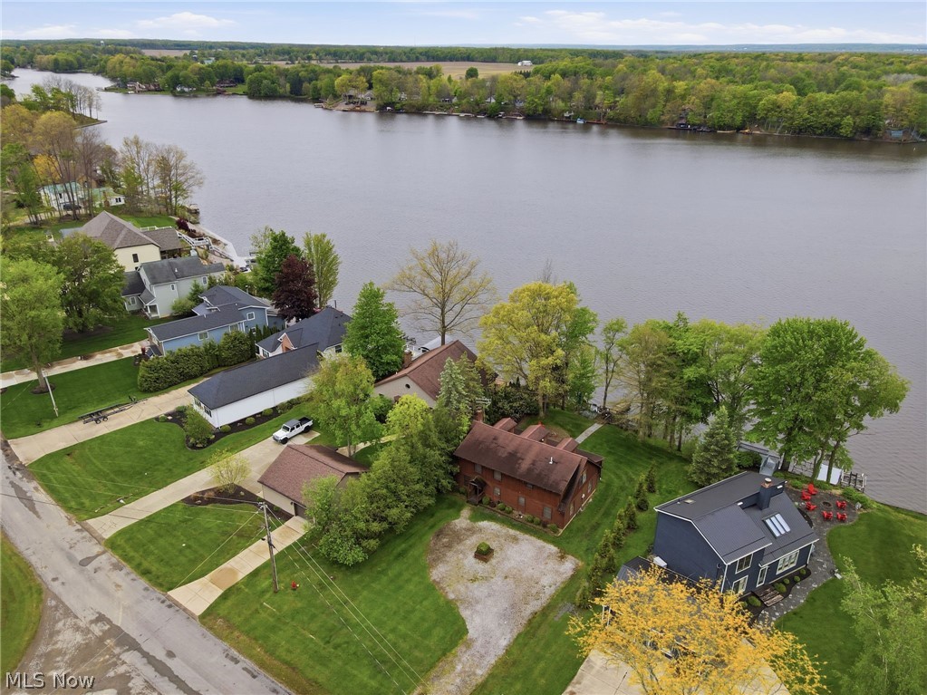 1537 Lake Crest Drive Roaming Shores OH 44084
