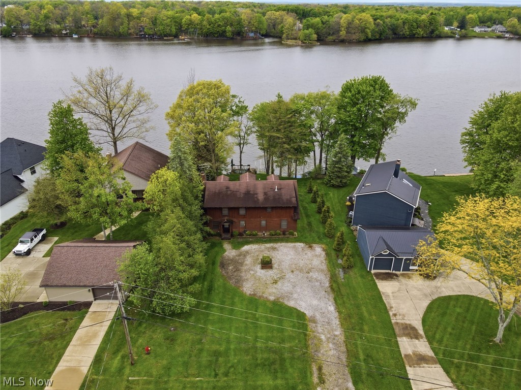 1537 Lake Crest Drive Roaming Shores OH 44084