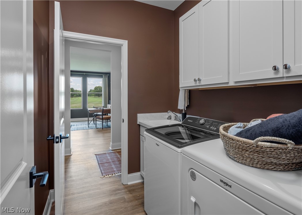 824 Colesbourne Circle Green OH 44685