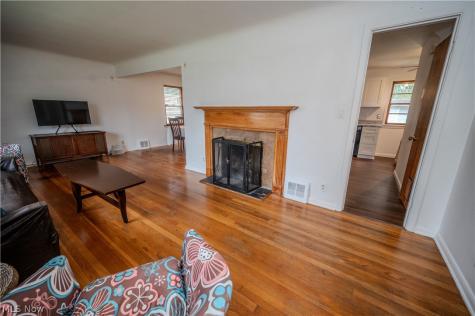 3802 Covington Road South Euclid OH 44121