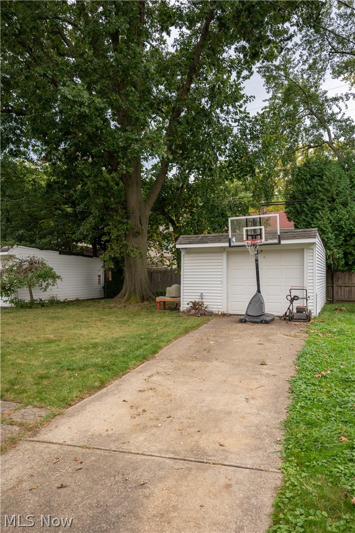 3802 Covington Road South Euclid OH 44121