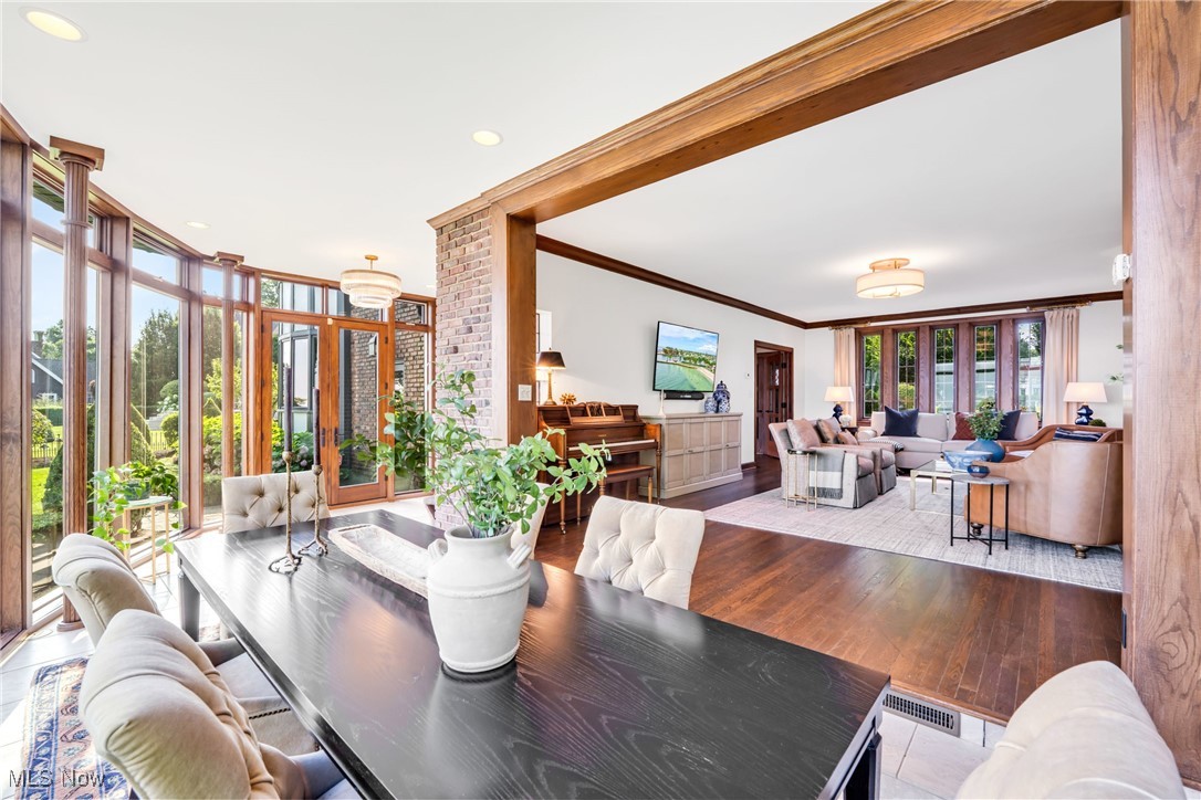 17852 Lake Road Lakewood OH 44107