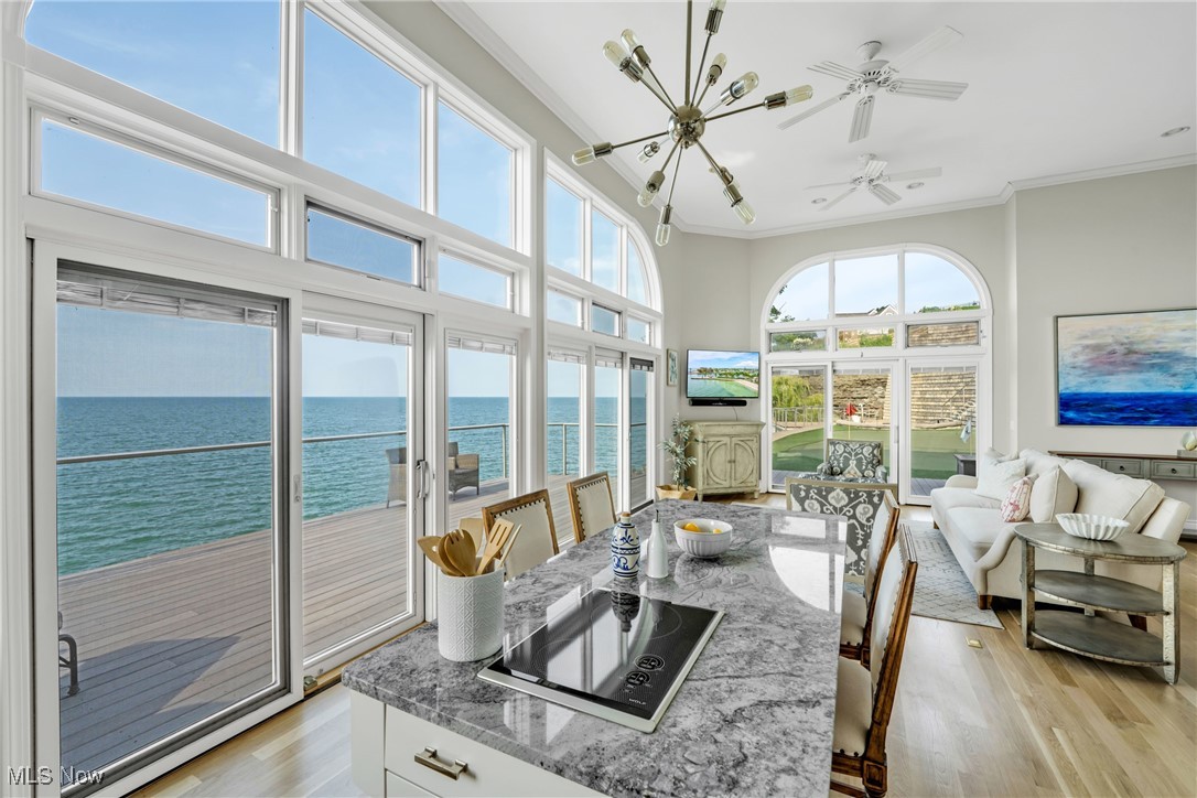 17852 Lake Road Lakewood OH 44107