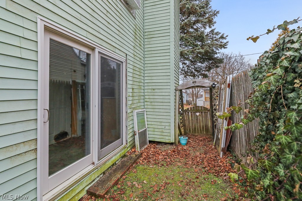 1865 9th Street SW Akron OH 44314