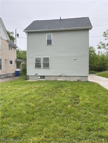 3464 E 147th Street Cleveland OH 44120
