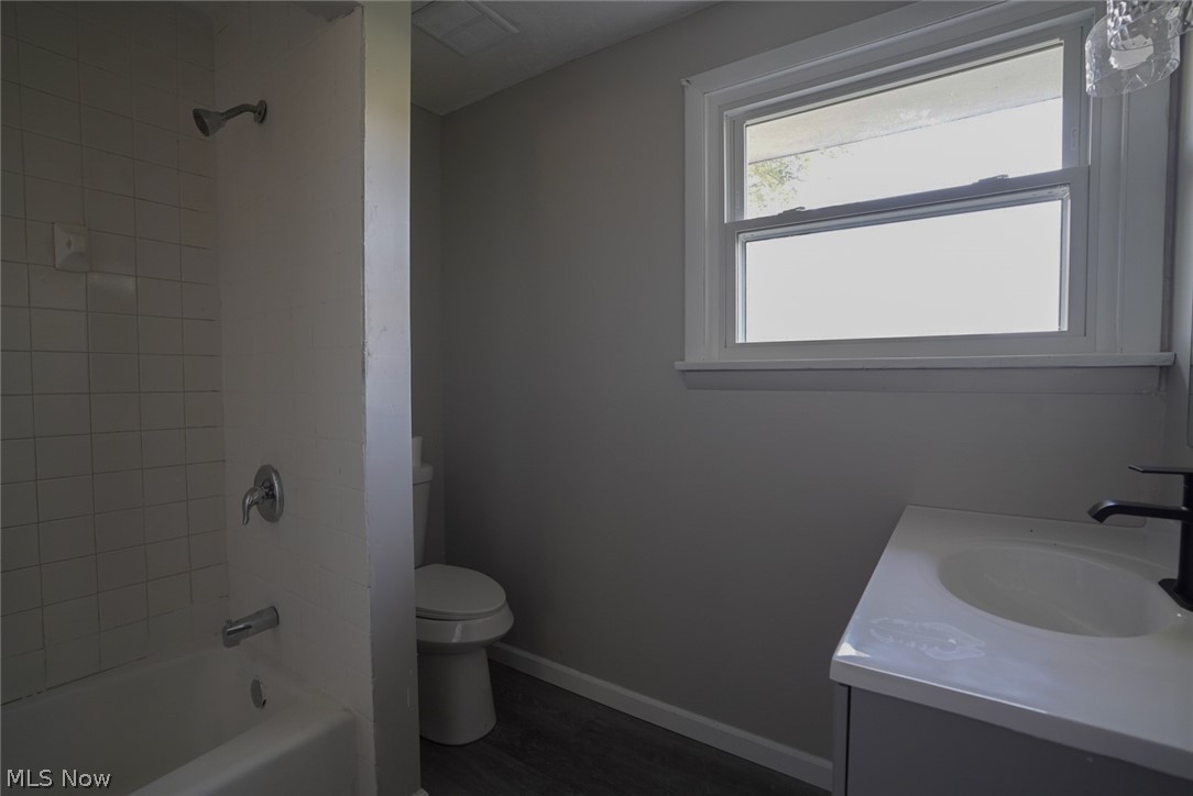 565 Black Sea Road Jefferson OH 44047