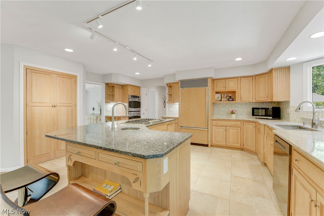 5157 Crofton Avenue Solon OH 44139