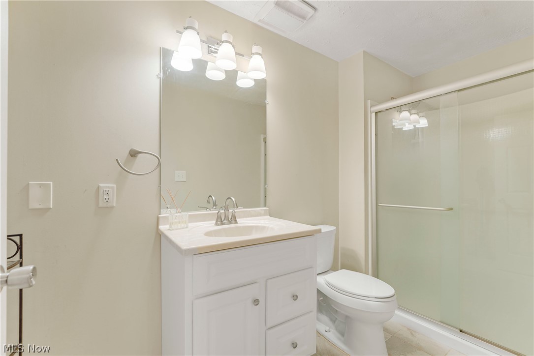 5157 Crofton Avenue Solon OH 44139
