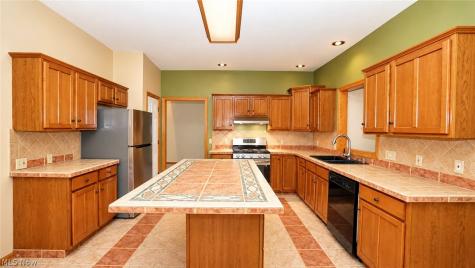 835 Lehigh Avenue Cuyahoga Falls OH 44221