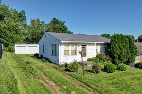 2123 Clearview Avenue NW Canton OH 44708